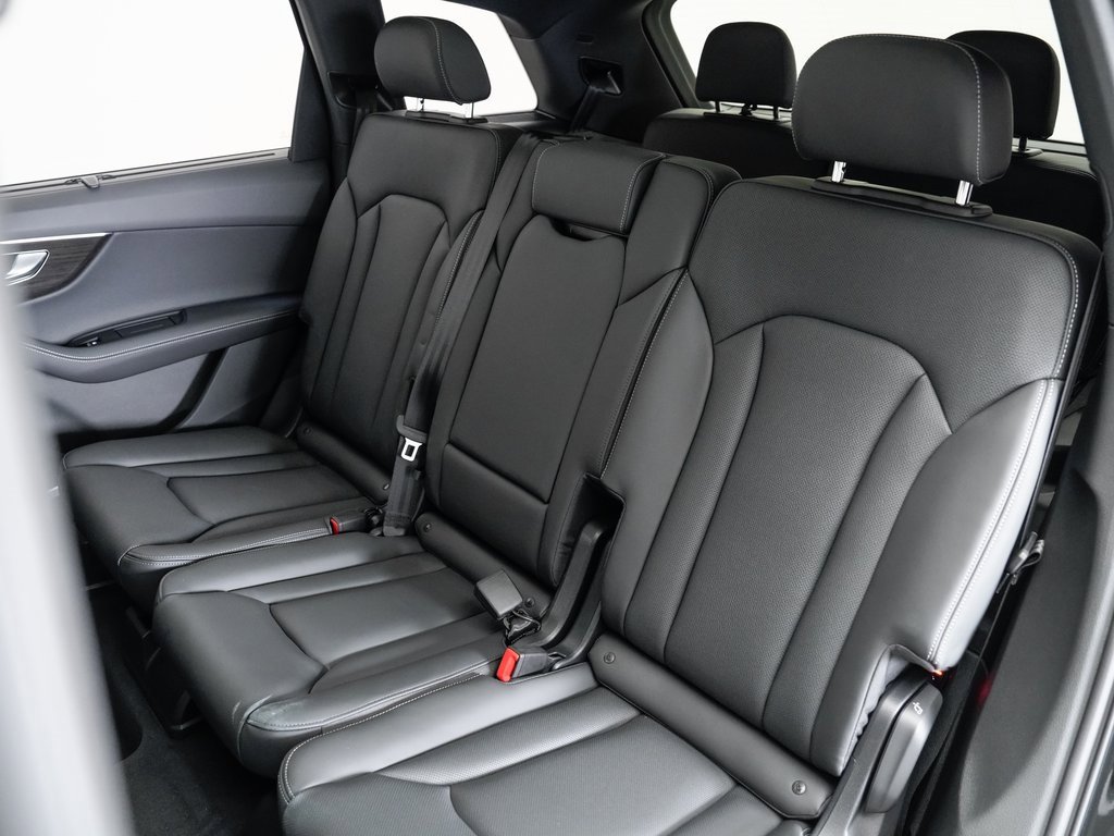 New 2025 Audi Q7 3.0T Prestige image 23