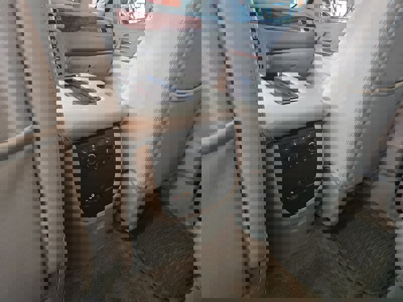 Used 2012 GMC Yukon XL SLT RWD image 14