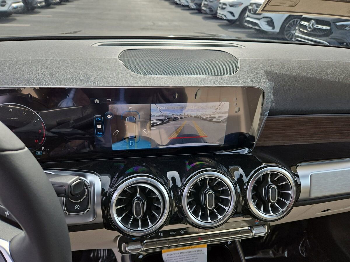 New 2026 Mercedes-Benz GLB 250 image 25