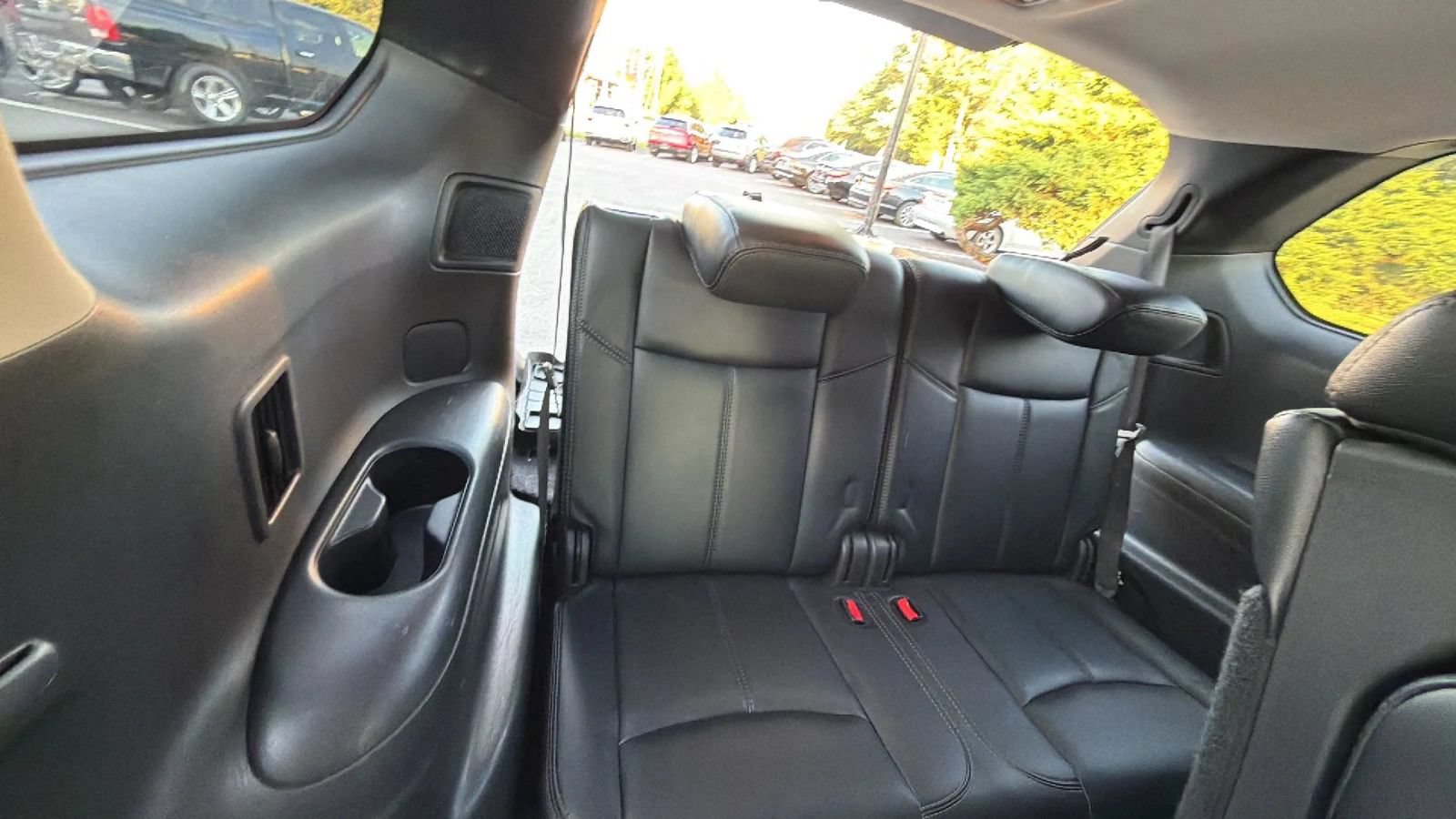 Used 2014 Nissan Pathfinder SL w/ SL Tech Package AWD/4WD image 60