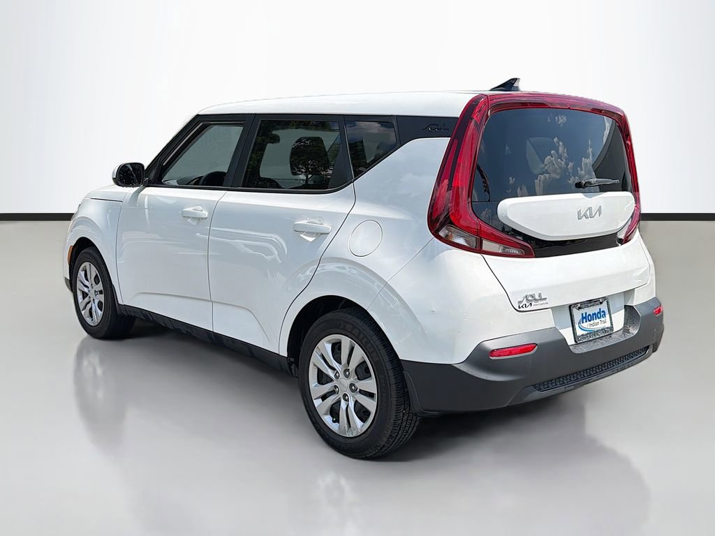 Used 2022 Kia Soul LX FWD image 8