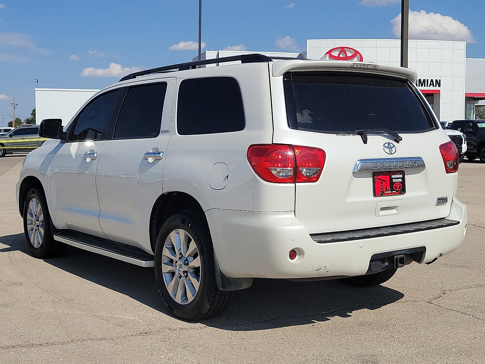 Used 2016 Toyota Sequoia Platinum image 3