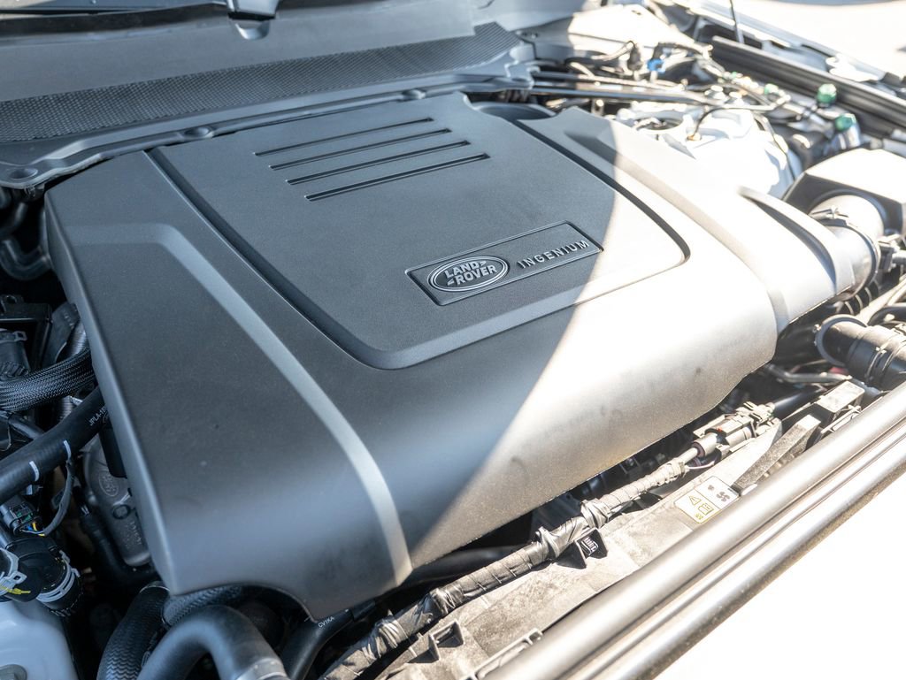 New 2025 Land Rover Discovery Dynamic SE image 25