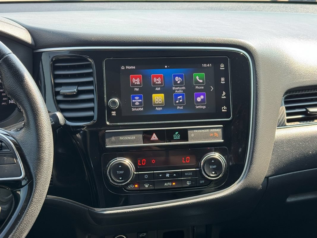 Used 2019 Mitsubishi Outlander SEL AWD/4WD image 14