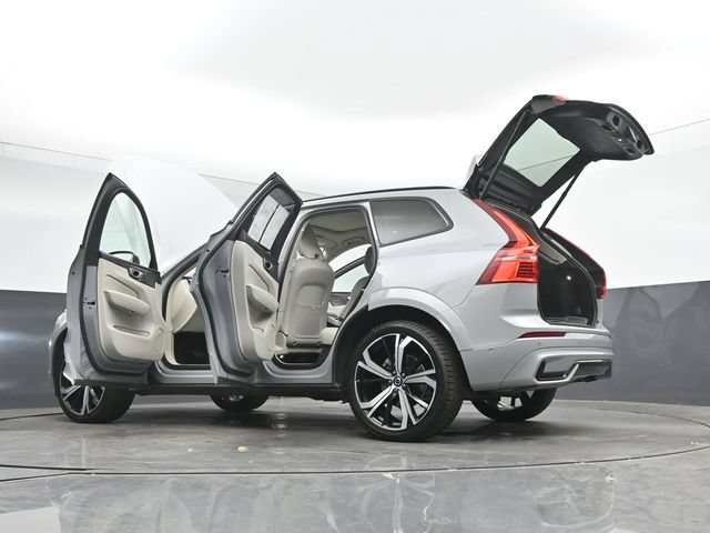 Used 2024 Volvo XC60 B5 Ultimate w/ Protection Package Premier AWD/4WD image 58