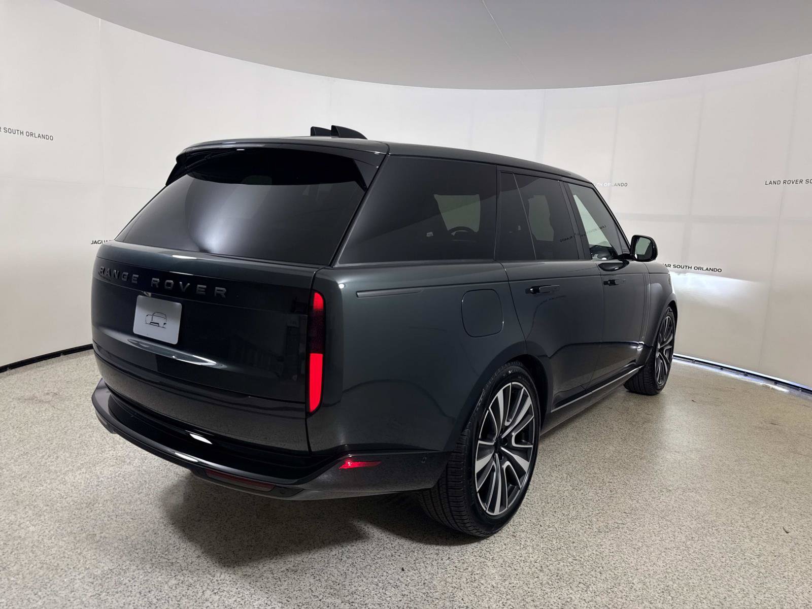 New 2026 Land Rover Range Rover SE AWD/4WD image 5