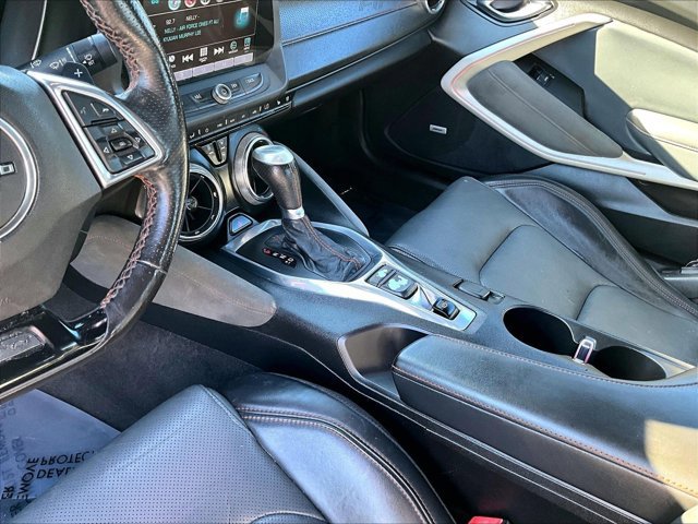 Used 2017 Chevrolet Camaro LT image 15