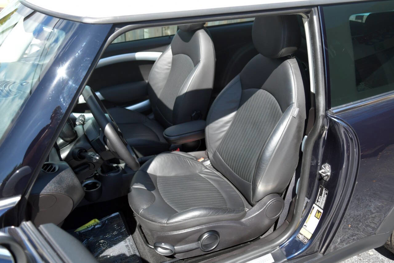 Used 2013 MINI Cooper S w/ Premium Pkg 2 FWD image 23