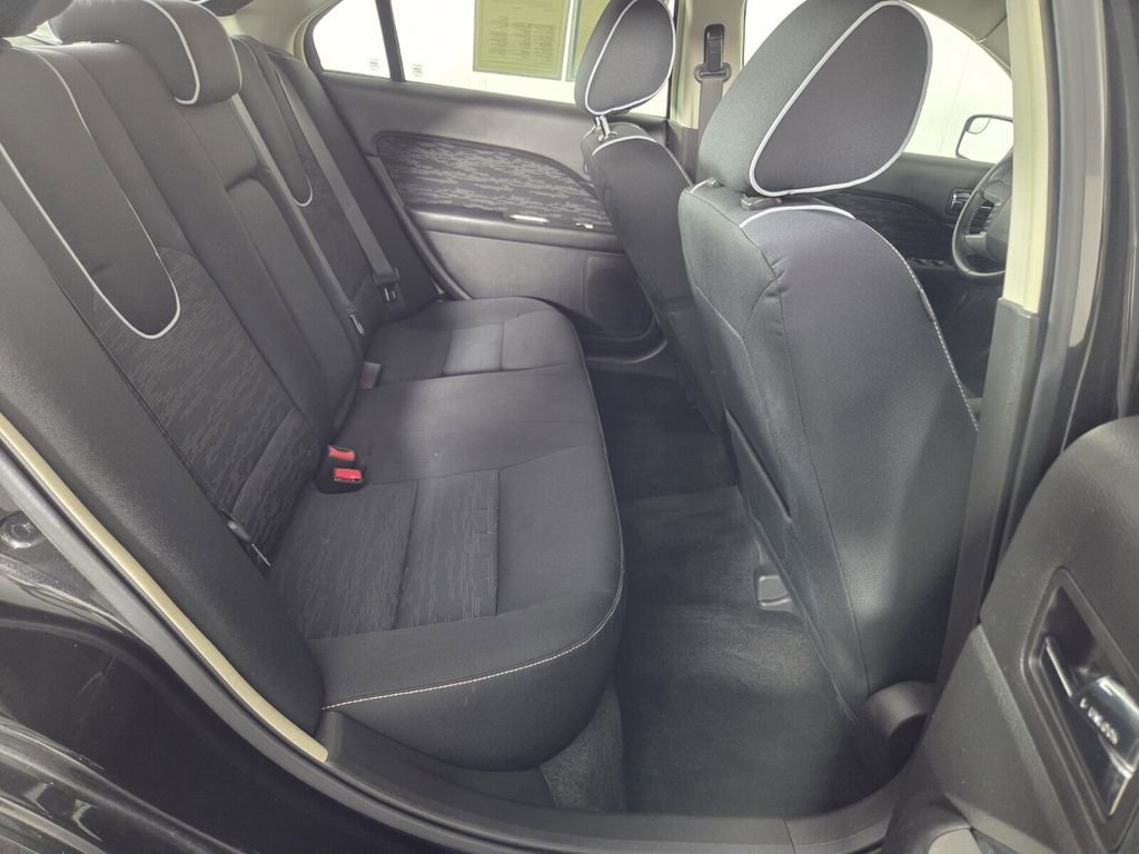 Used 2011 Ford Fusion SE w/ Appearance Pkg image 29