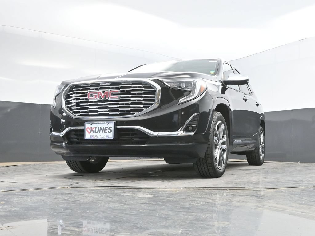 Used 2018 GMC Terrain Denali w/ GMC Pro Grade Package AWD/4WD image 36