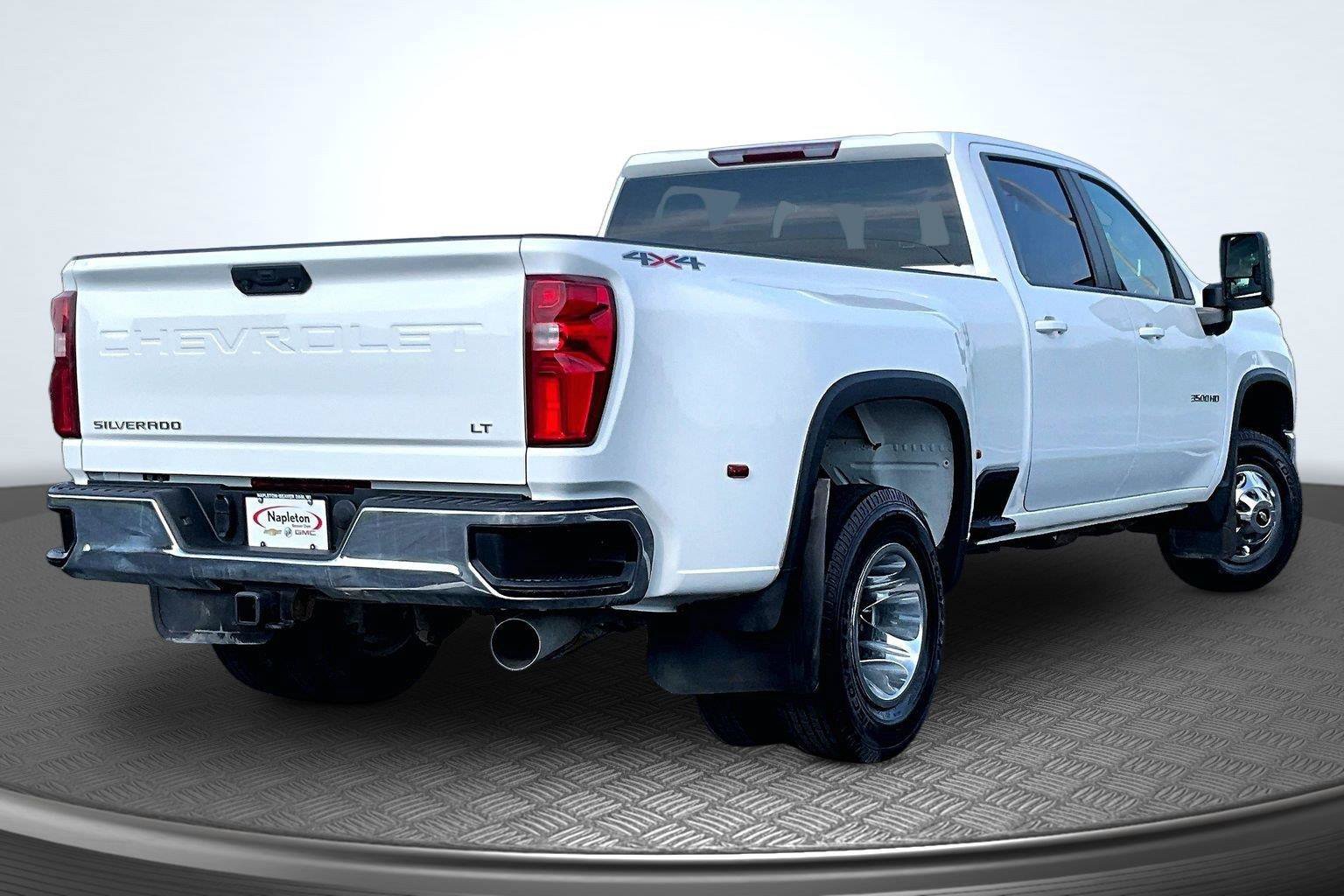 Used 2021 Chevrolet Silverado 3500 LT w/ Gooseneck/5TH Wheel Package AWD/4WD image 2