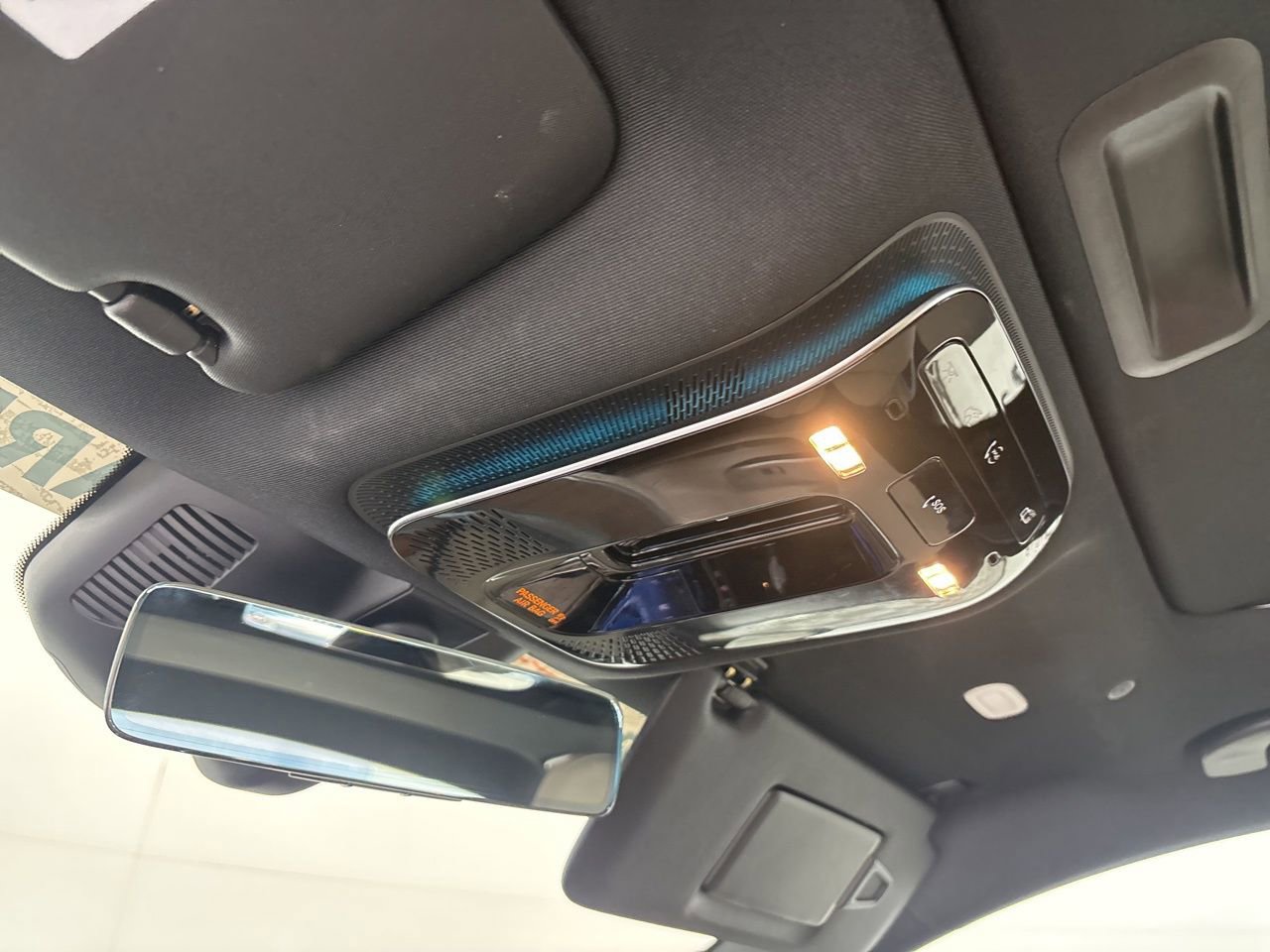 Used 2025 Mercedes-Benz C 300 4MATIC Sedan image 20