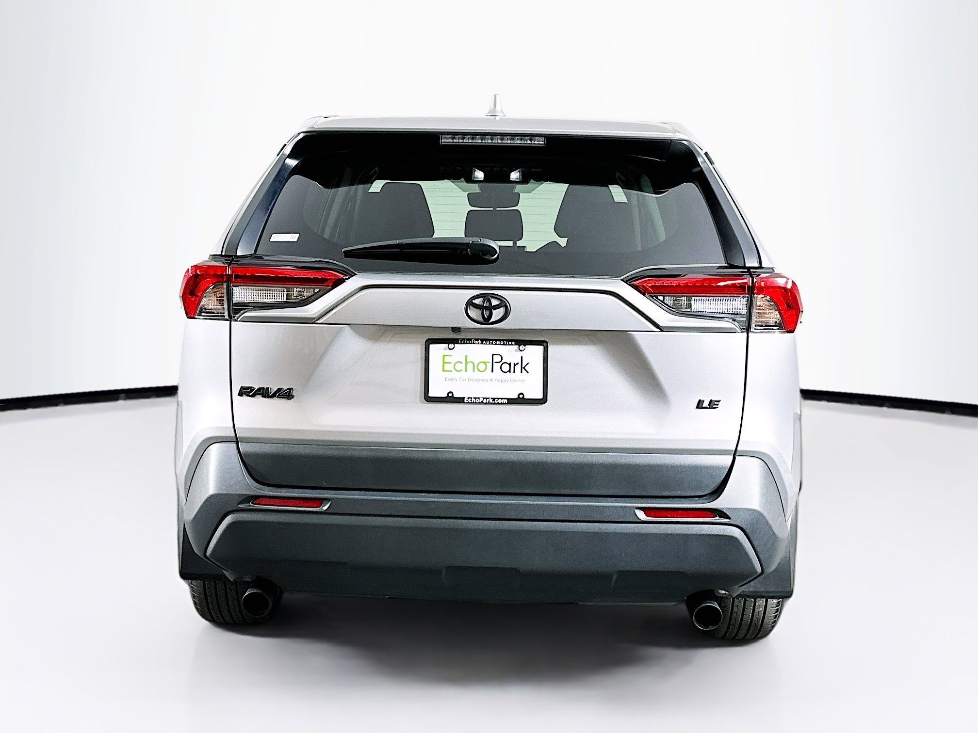 Used 2025 Toyota RAV4 LE image 7