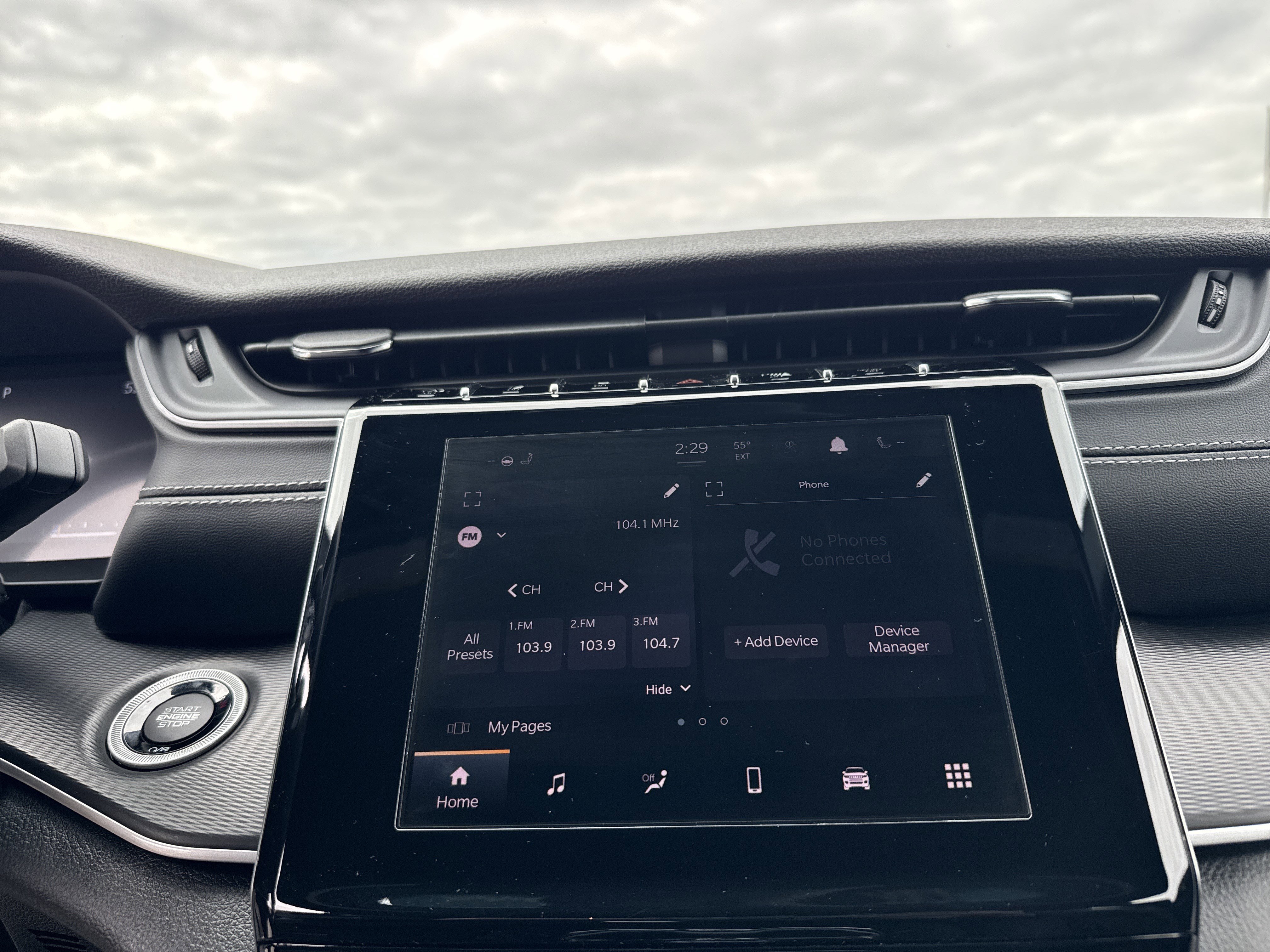 Used 2023 Jeep Grand Cherokee L Laredo image 23