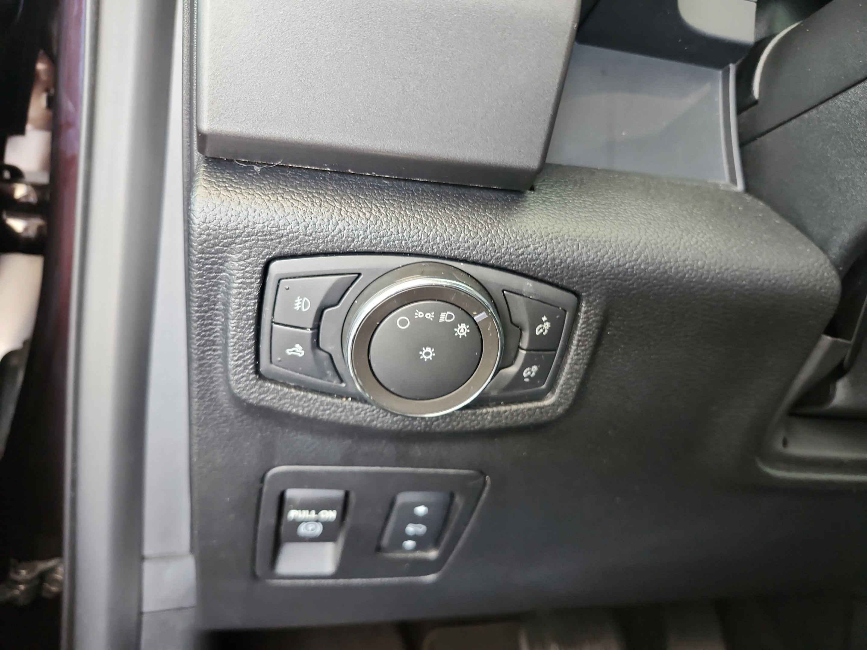 Used 2020 Ford F150 XLT w/ Equipment Group 302A Luxury RWD image 13