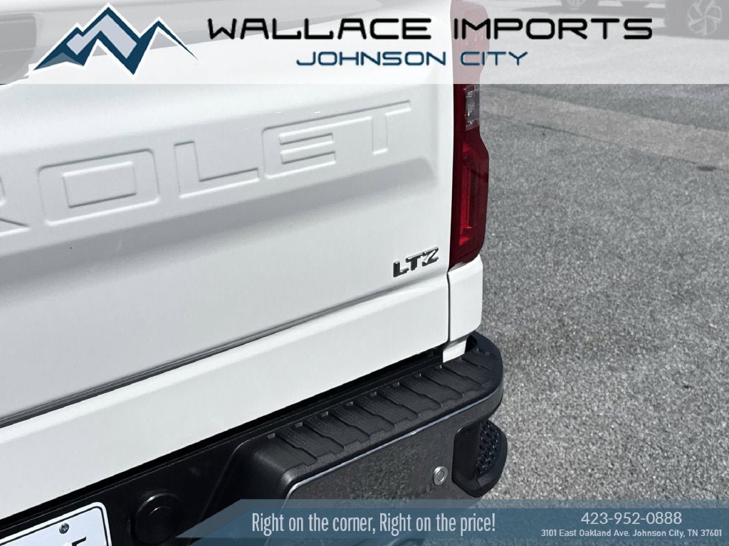 Used 2020 Chevrolet Silverado 1500 LTZ w/ LTZ Plus Package AWD/4WD image 11