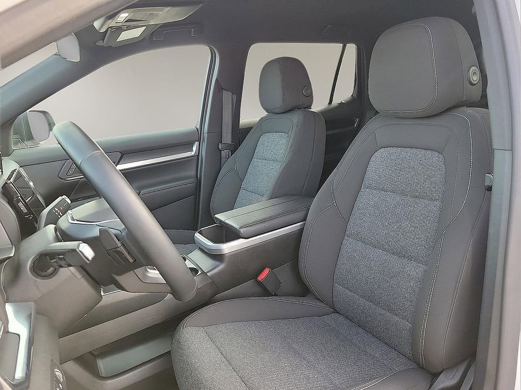 Used 2025 GMC Terrain Elevation image 11