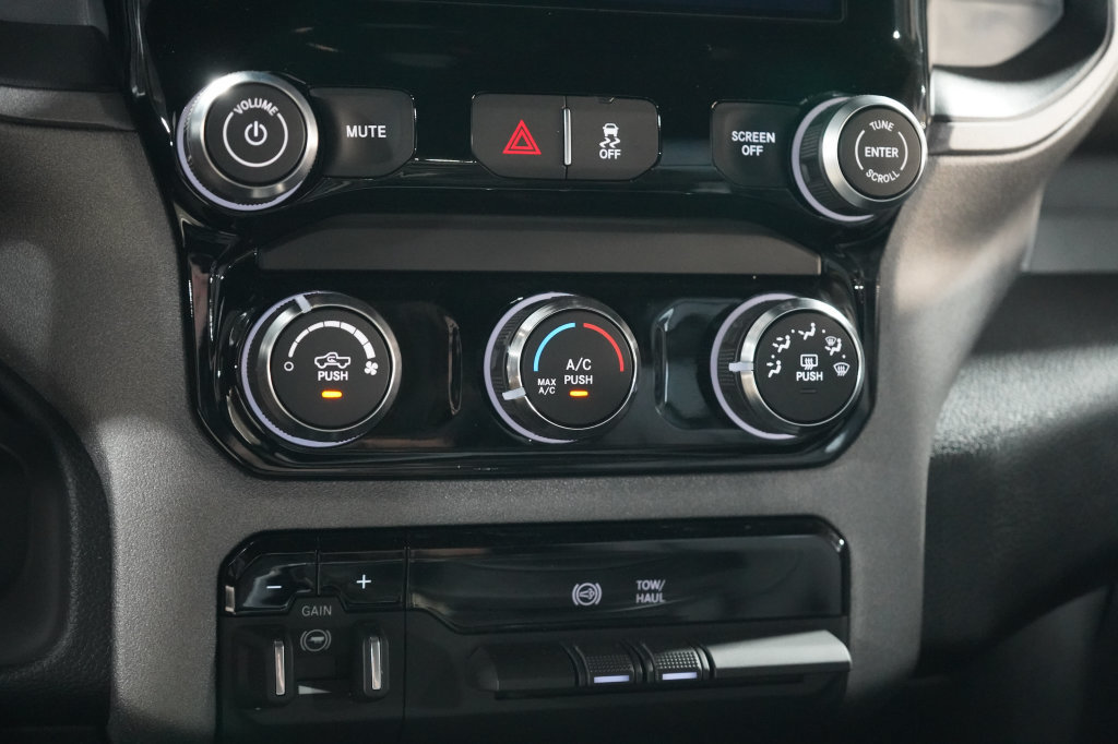 New 2027 RAM 3500 Tradesman AWD/4WD image 25