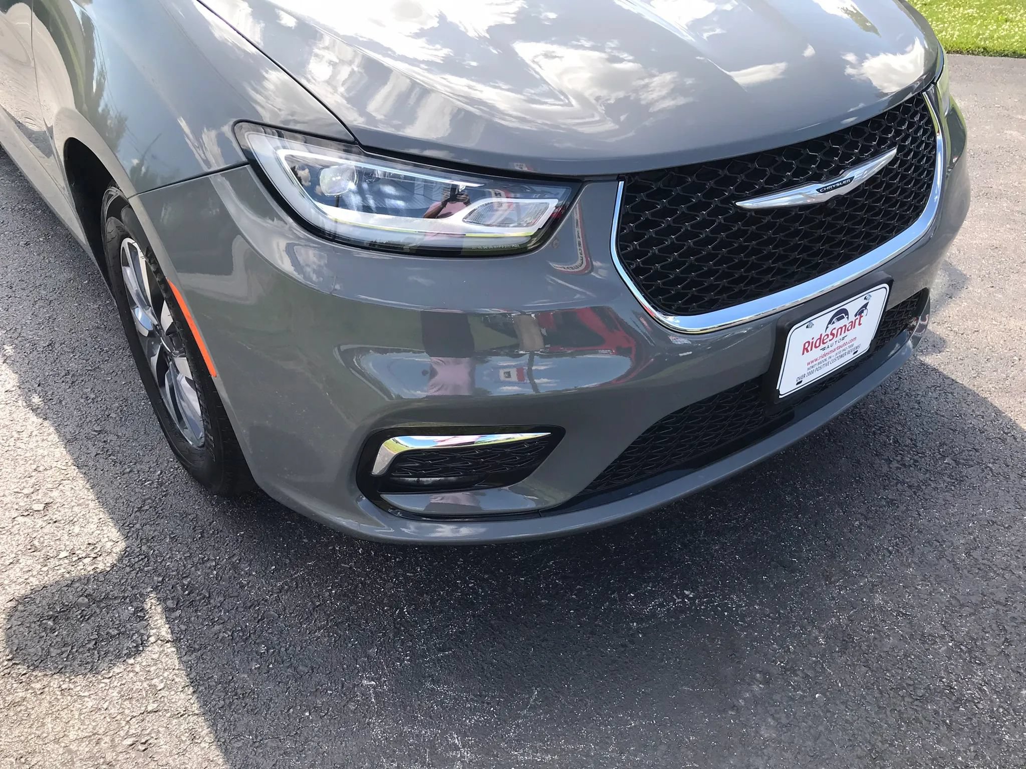 Used 2023 Chrysler Pacifica Touring-L FWD image 56