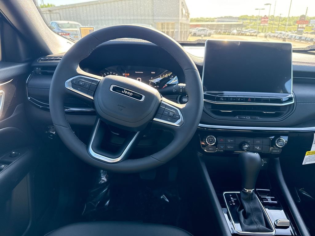 New 2026 Jeep Compass Latitude AWD/4WD image 14