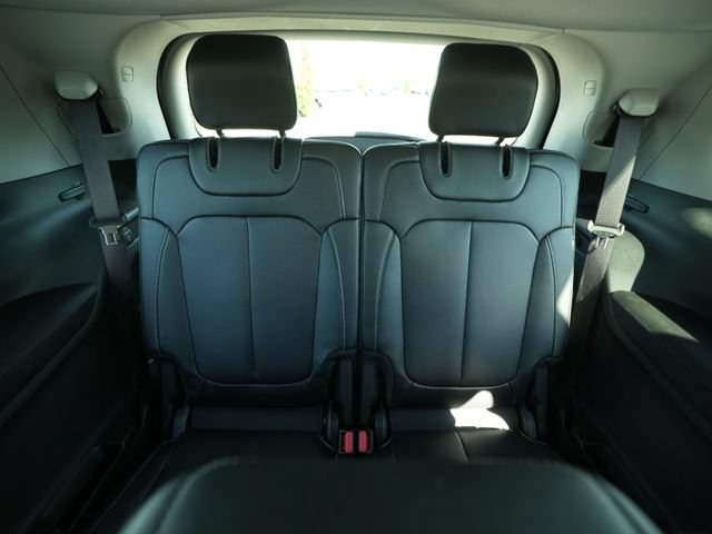 Used 2022 Jeep Grand Cherokee L Limited AWD/4WD image 29