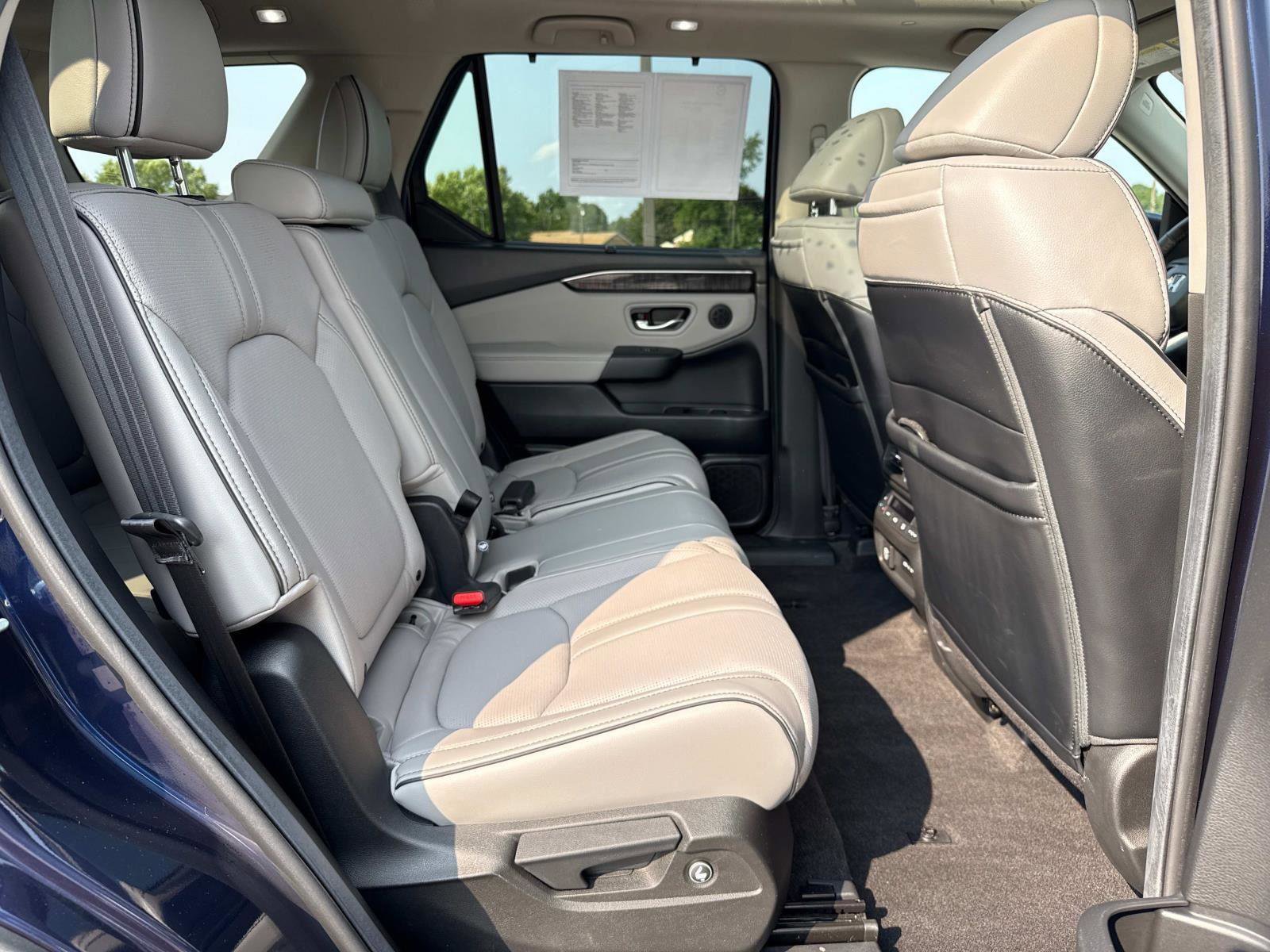 Used 2025 Honda Pilot Elite image 20