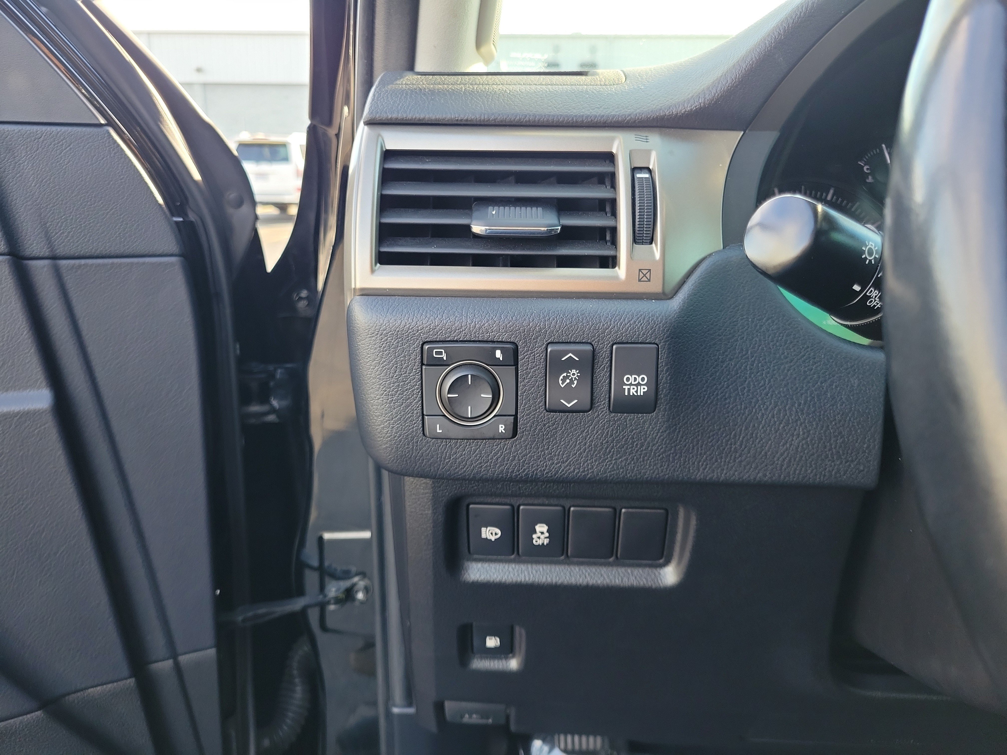 Used 2018 Lexus GX 460 Premium w/ Premium Package AWD/4WD image 20