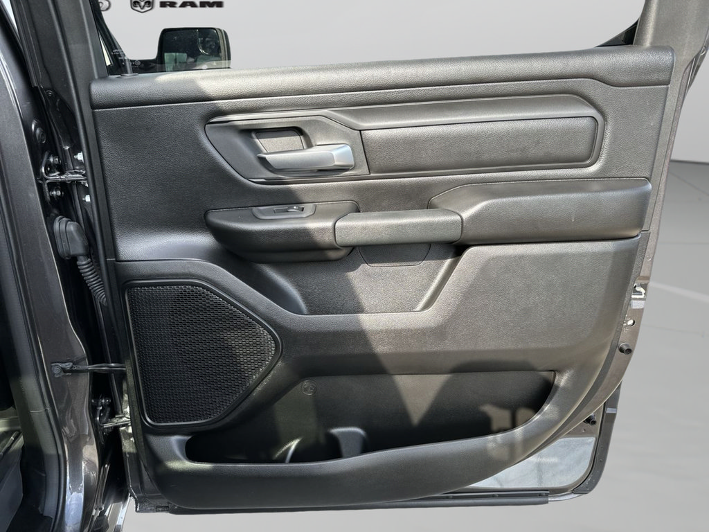 Used 2026 RAM 1500 Warlock AWD/4WD image 34