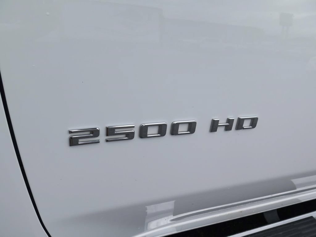 Used 2025 Chevrolet Silverado 2500 LT w/ Convenience Package AWD/4WD image 9