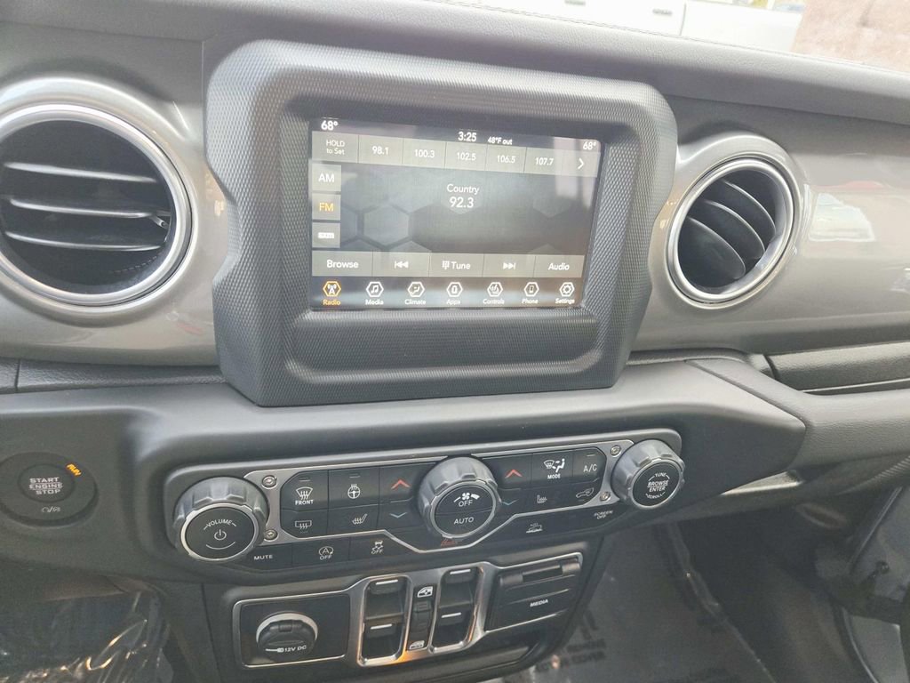 Used 2021 Jeep Wrangler Unlimited Sahara w/ Cold Weather Group image 27