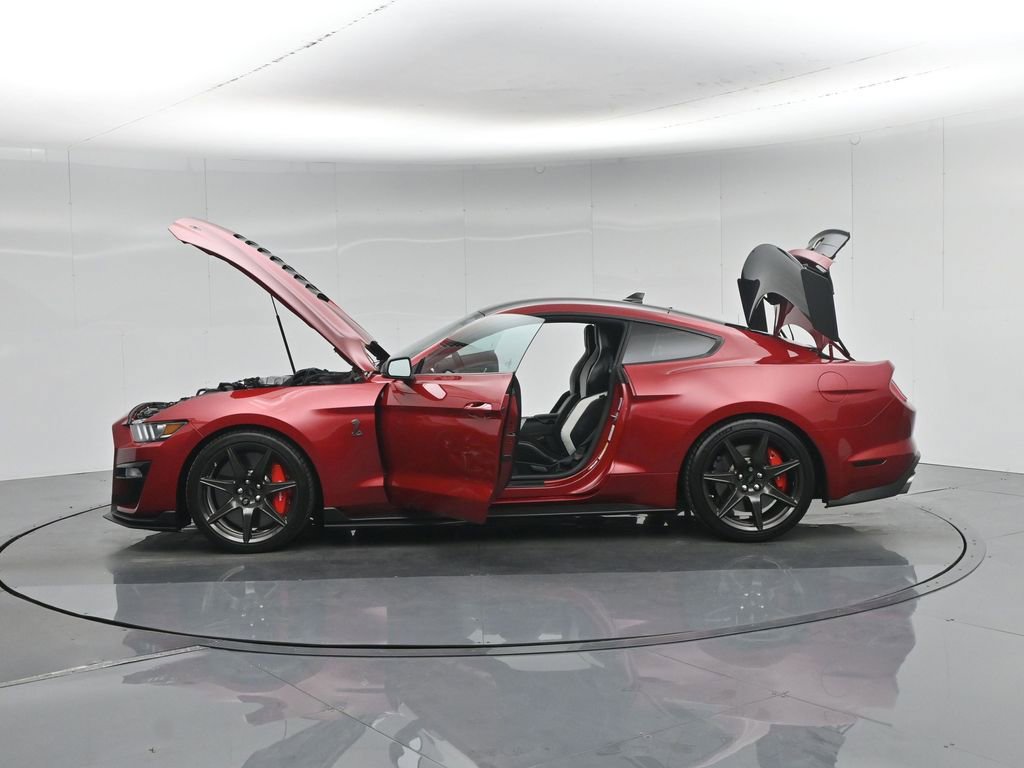 Used 2021 Ford Mustang Shelby GT500 w/ Carbon Fiber Track Pack image 39