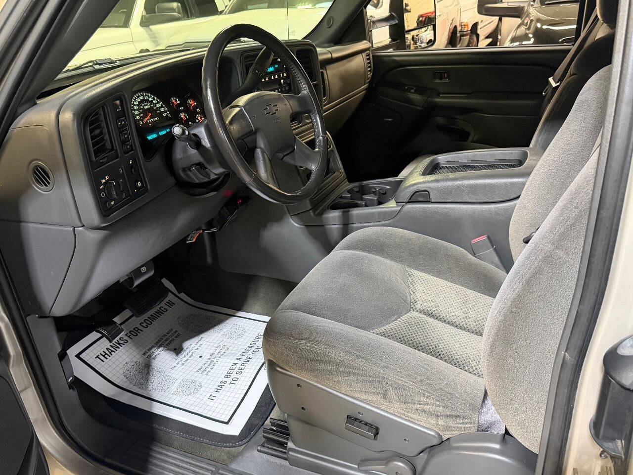 Used 2006 Chevrolet Silverado 3500 LT w/ Heavy-Duty Power Package AWD/4WD image 7