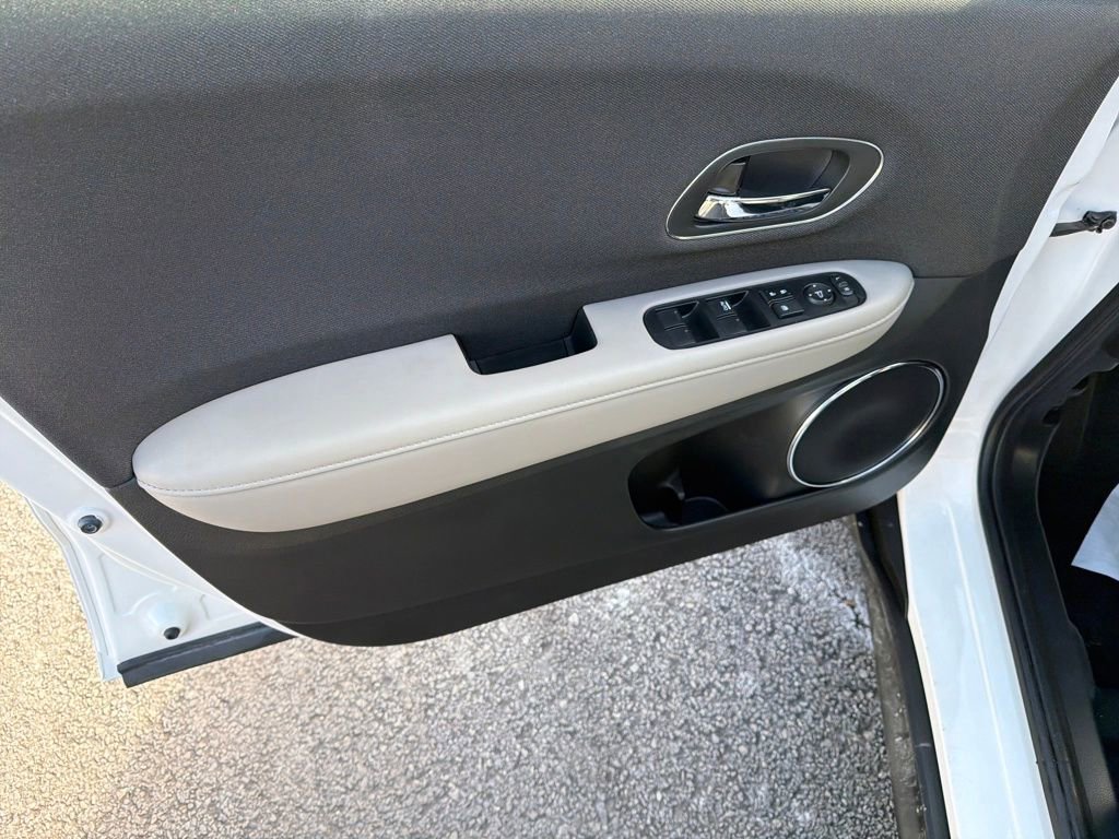 Used 2020 Honda HR-V EX image 10
