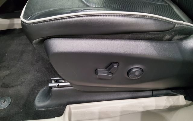 Used 2023 Chrysler Pacifica Limited FWD image 22