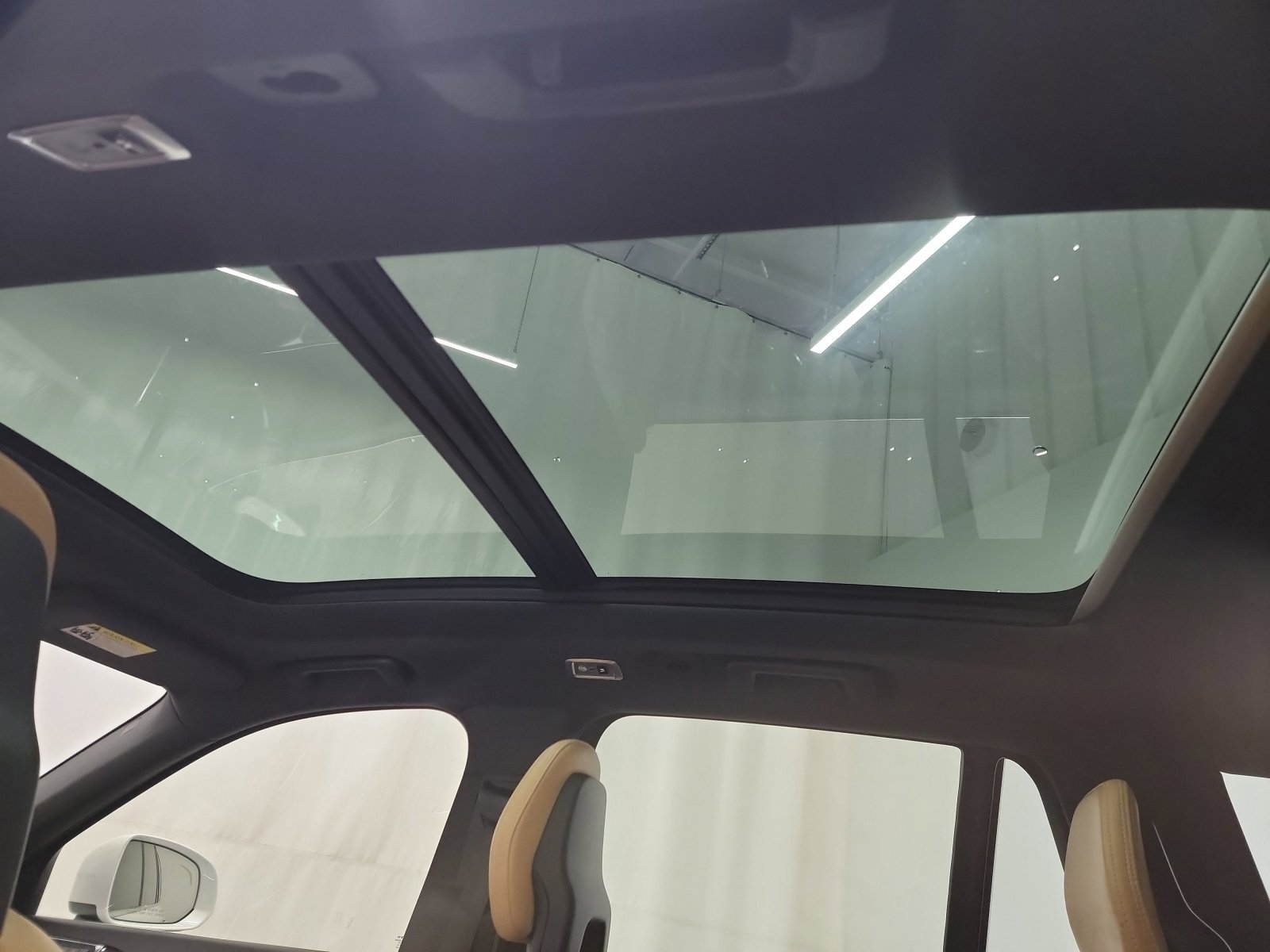 Used 2018 Volvo XC90 T6 Momentum w/ Convenience Package image 35