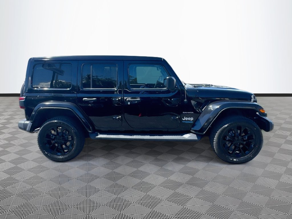 Certified 2021 Jeep Wrangler Unlimited Sahara w/ Cold Weather Group AWD/4WD image 5