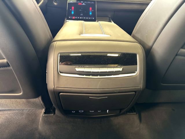 Certified 2026 Cadillac Escalade V w/ LPO, ONYX Package AWD/4WD image 18