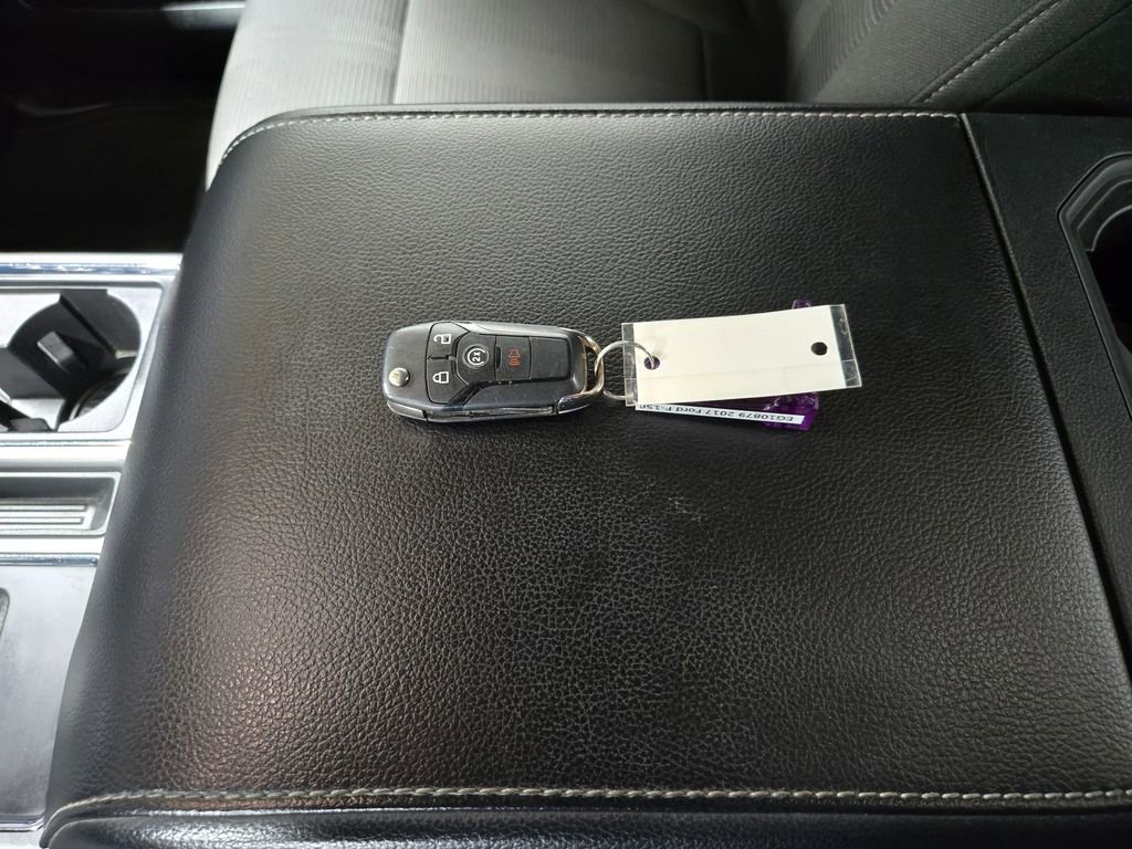 Used 2017 Ford F150 XLT w/ Equipment Group 302A Luxury image 28