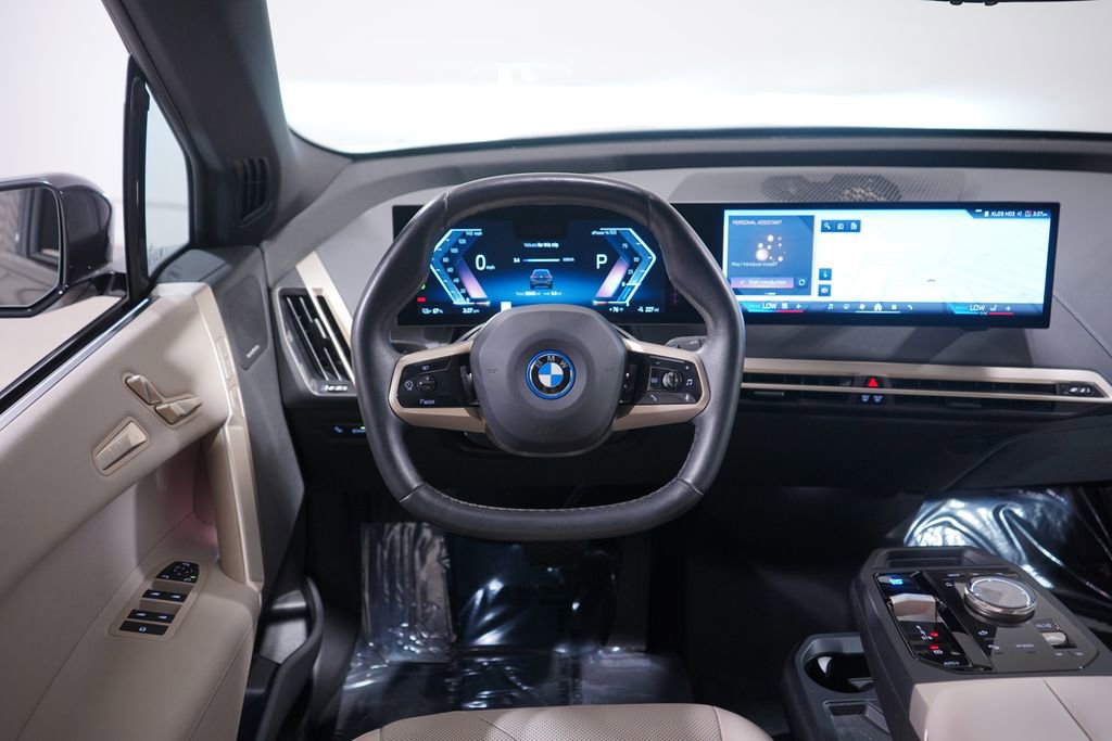 Used 2024 BMW iX xDrive50 w/ Premium Package image 11