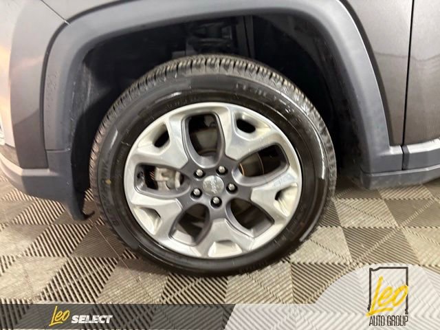 Used 2020 Jeep Compass Limited AWD/4WD image 25