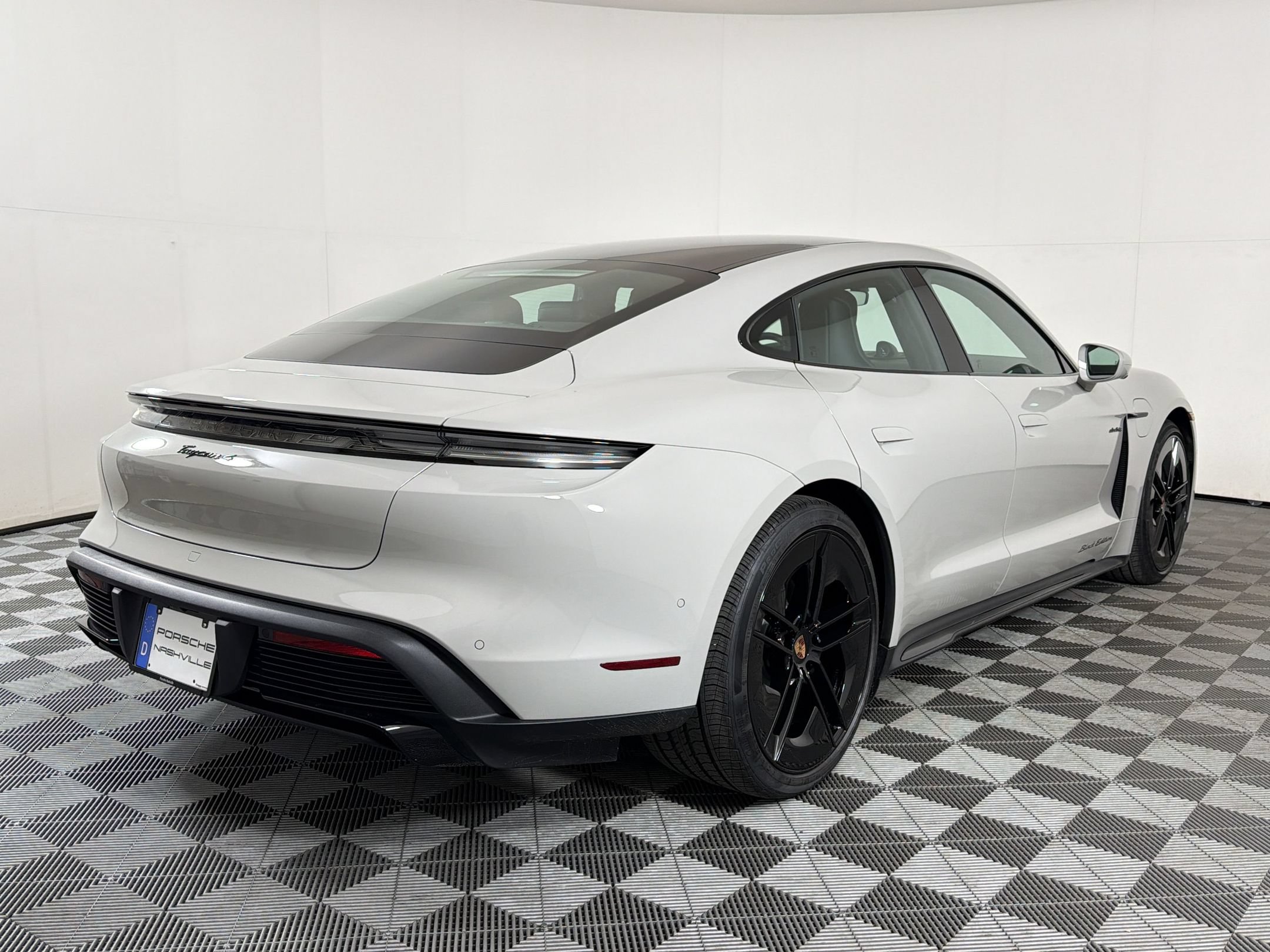 New 2026 Porsche Taycan AWD/4WD image 10