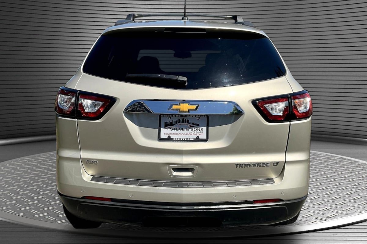 Used 2013 Chevrolet Traverse LT w/ All-Star Edition AWD/4WD image 5