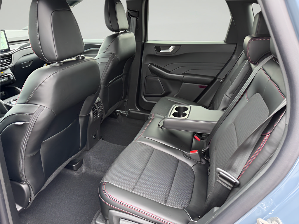 New 2026 Ford Escape ST-Line w/ Tech Pack #1 FWD image 31