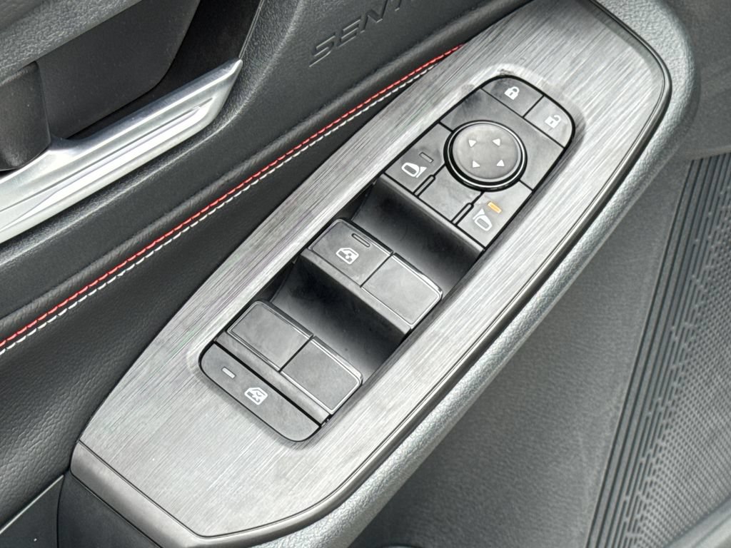 New 2026 Nissan Sentra SR w/ SR Premium Package FWD image 8