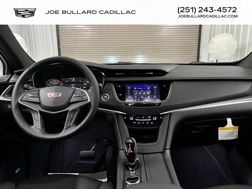 New 2025 Cadillac XT5 Luxury image 27