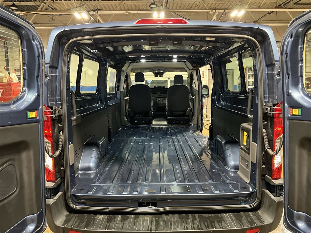Used 2024 Ford E-Transit Base image 21