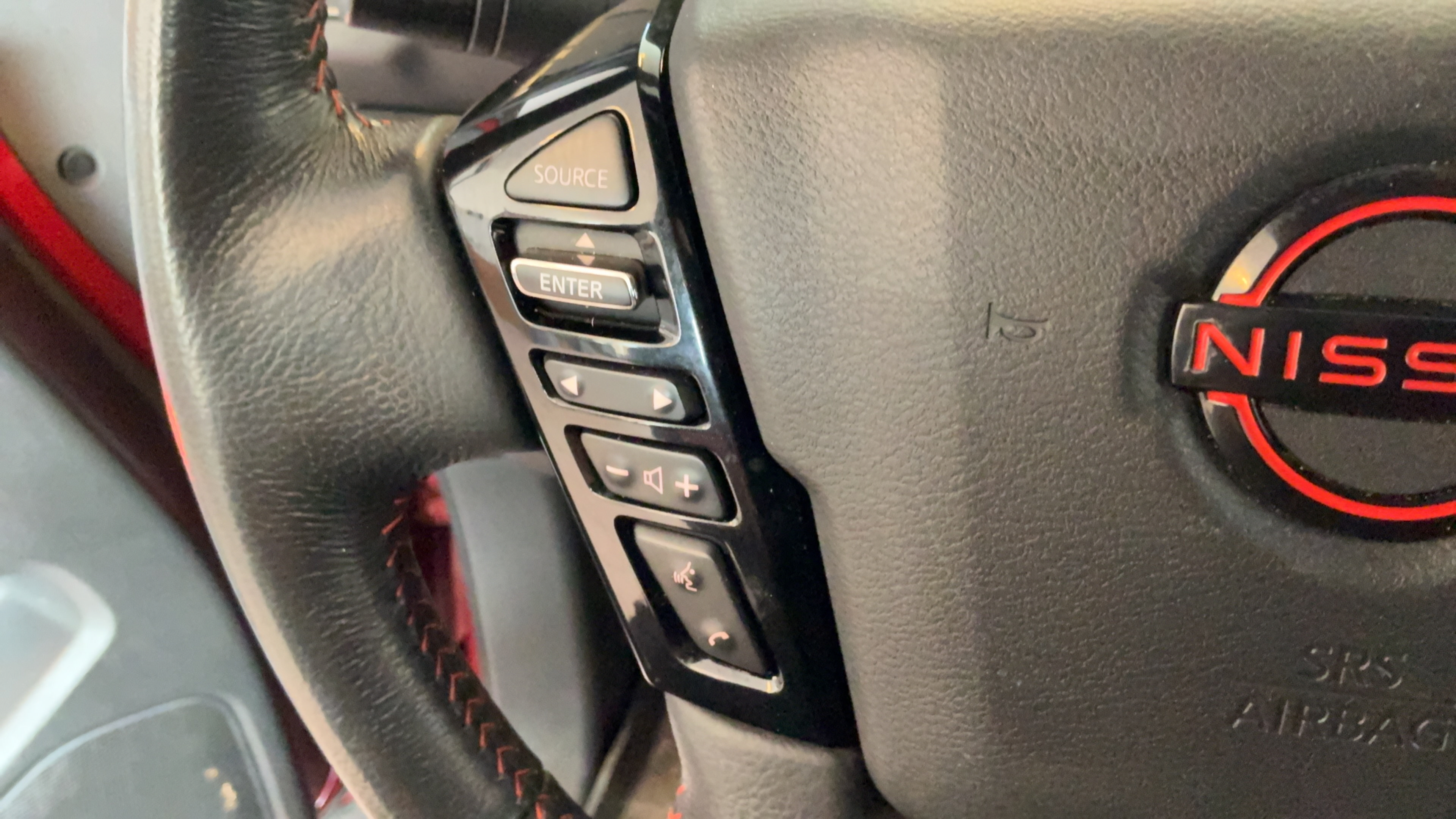 Used 2023 Nissan Frontier Pro-X w/ Technology Package RWD image 16