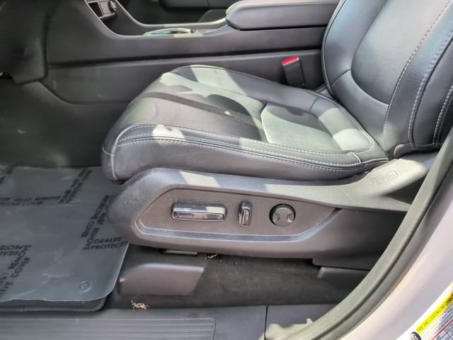 Used 2023 Honda Pilot Touring image 23