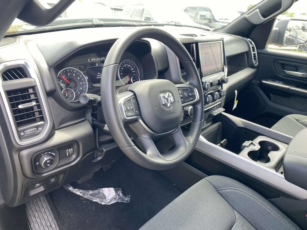 New 2026 RAM 1500 Express AWD/4WD image 26