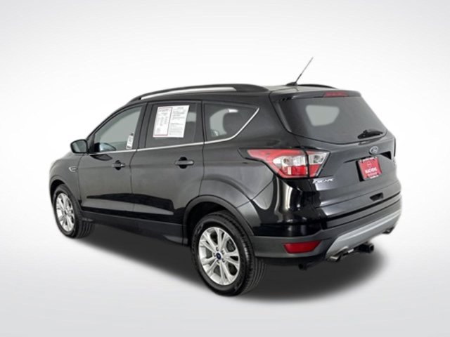 Used 2018 Ford Escape SE w/ Ford Safe & Smart Package FWD image 9